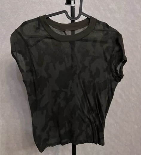 迷彩短袖 罩衫 感兴趣的话点“我想要”和我...