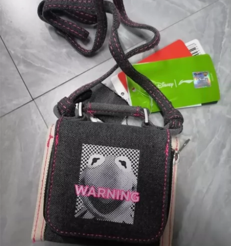 全新李宁斜挎小包包网上99买的，没有背过 ...