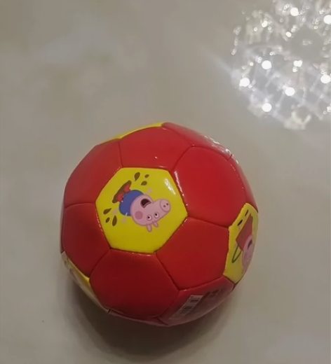 九成新，哈哈球，15CM，质量好无味道。 ...