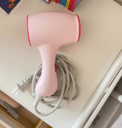 贝恩施宝宝吹风机，使用不超过五次，包装盒不...