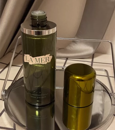 海蓝之谜精粹水 余量为零 感兴趣的话点“我...