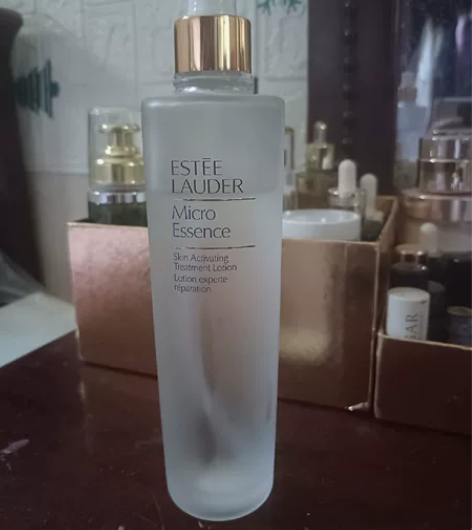 雅诗兰黛精华水原生液，200毫升的，余量如...