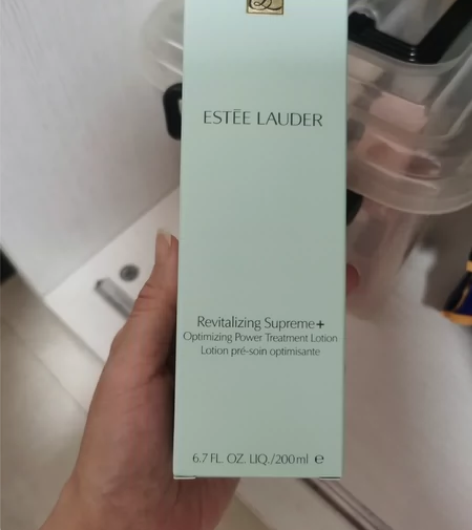 雅诗兰黛胶原水，中免日上购入，保正品。日期...