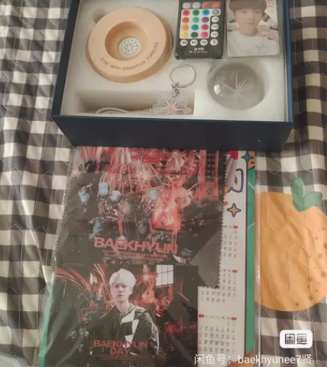 标价出 边伯贤周边水晶球蓝牙款 带小夜灯立...