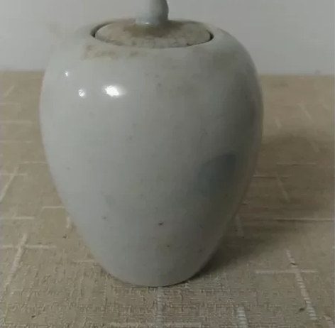 小茶叶罐,拆迁收获,全美品,看好再拍,感谢...