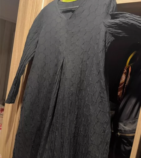 在一家成衣店定做，穿一次，我穿感觉有点小有...