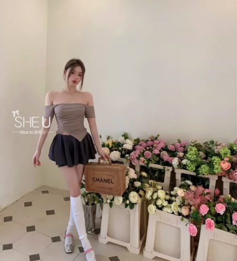 一字肩不规则短袖t恤女夏季新款纯欲辣妹性感...