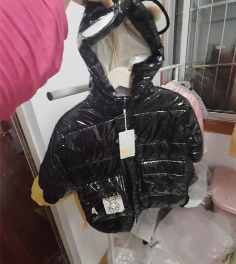 羽绒服49一件包邮全新带吊牌，90元两件，...