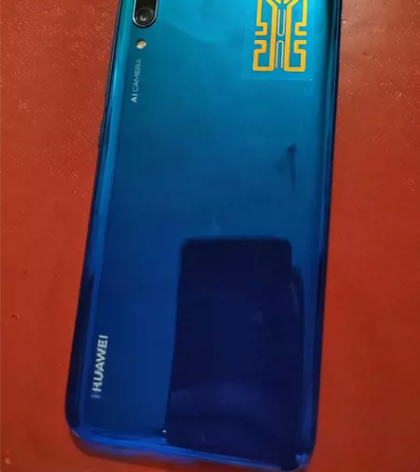 华为畅享9 4+64G 手机保护得很好，没...