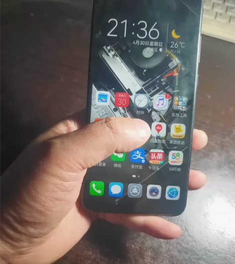 华为畅享9s6+64正常使用后摄玻璃有一处...