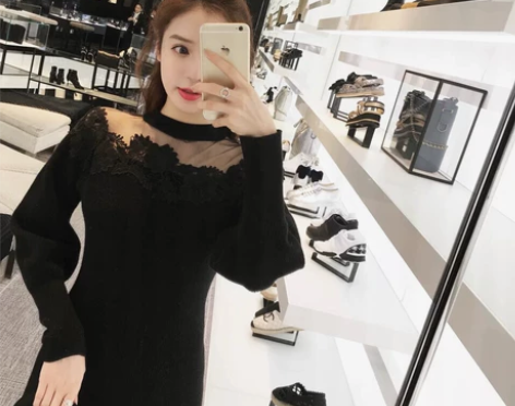 美美的夏夏：秋装蕾丝花边拼接灯笼袖针织连衣...