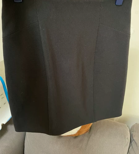 b+ab一步裙 可正式 40即M号，有弹力...