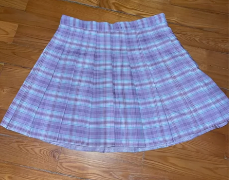 短款百褶裙A字裙 有内衬防走光 穿小了 给...