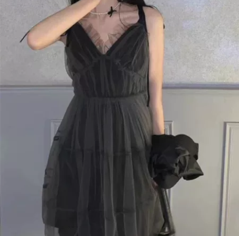 黑色网纱v领吊带连衣裙女装2023夏季新款...