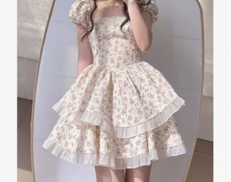 甜辣风收腰蝴蝶结碎花裙夏季小个子高级感背后...