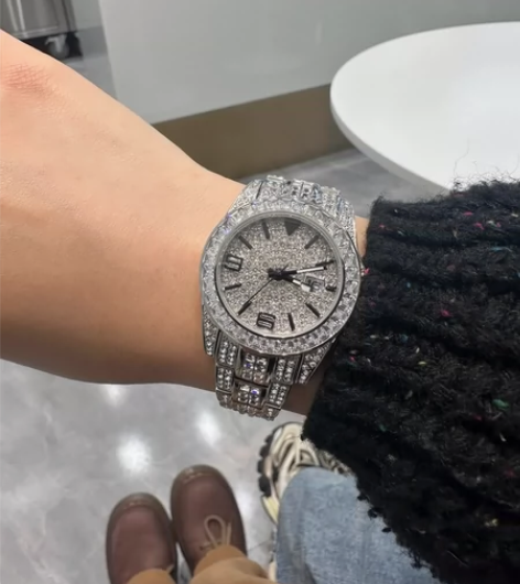 davena满天星手表 戴了几次闲置了 盒...