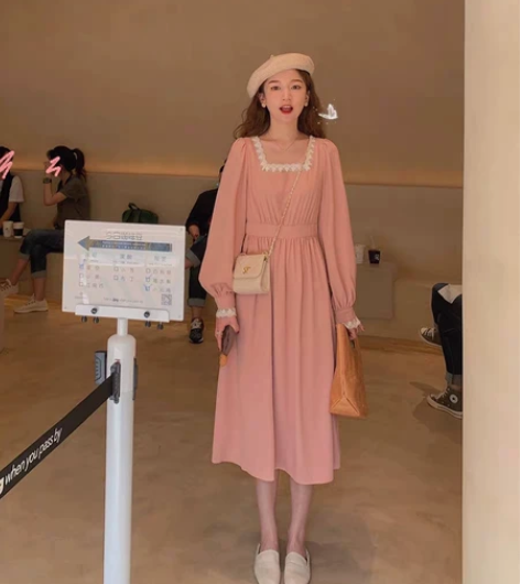 胖子王老板2020年新款春秋收腰显瘦方领裙...