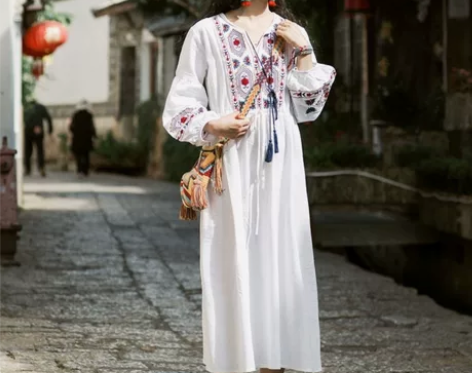 云南旅游穿搭女装西藏民族风长裙刺绣棉麻白裙...