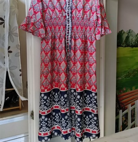 民族风连衣裙，衣长114公分，腰围有弹性最...