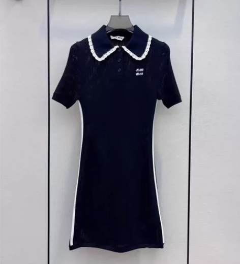 miumiu针织短袖连衣裙，38码，skp...