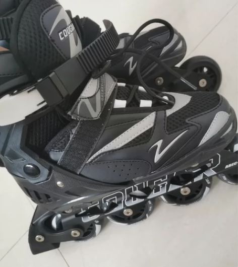 美洲狮(COUGAR)成人可调休闲轮滑鞋(...