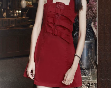 泰国吊带心机裙子设计感连衣裙超仙夏港味复古...