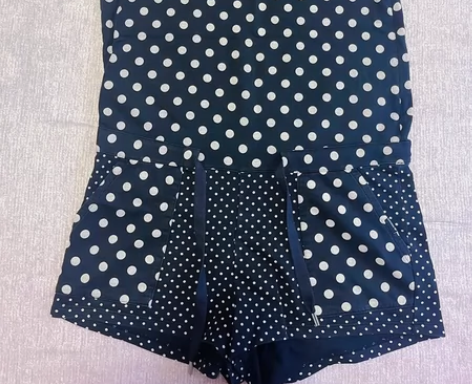 - Adidas运动型黑色连体裤 -尺码上...