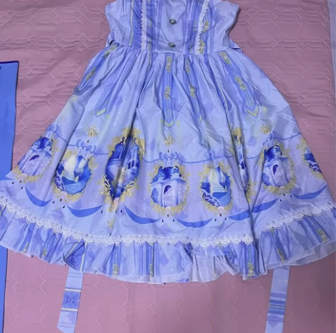 摘什么猫的洛丽塔,没穿过没吊牌,价格是加小...