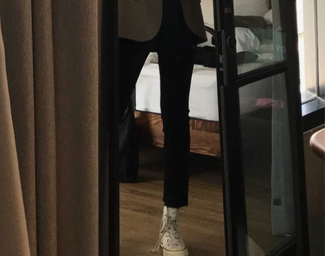 修身牛仔裤女春秋新款黑色显瘦高腰九分裤子i...