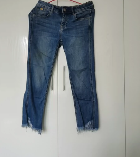 only牛仔裤，不退不换 感兴趣的话点“我...