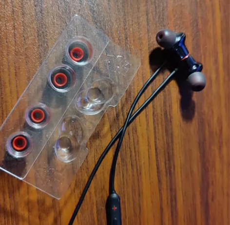 一加云耳2，音质超级好 京东购入，使用一切...