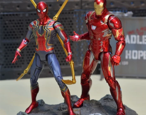 中动玩具正版复仇者漫威钢铁侠美国队长蜘蛛侠...