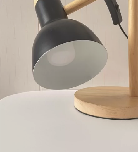 台灯，木质，三档光源可切换，可自由调节高度...