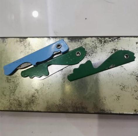 70年代小刀，刀钢厚重。童年回忆。3把25...