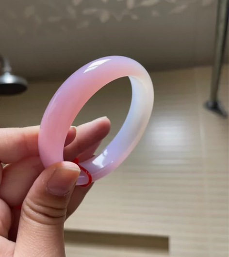 玛瑙玉髓手镯，退坑捡漏，完美半山水，飘一点...