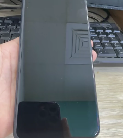 vivo y3 4+128G 成色如图 感...