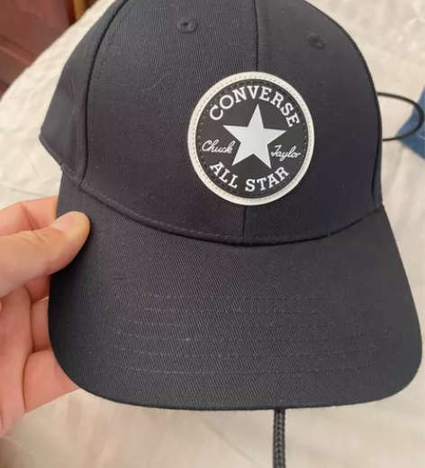 匡威棒球帽，没带过几次，购于实体店68，闲...