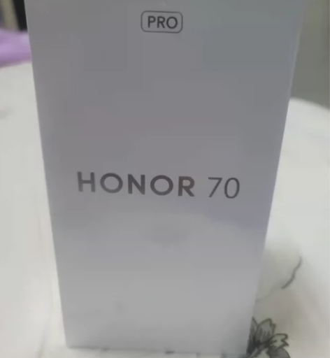 荣耀70pro  8+256，墨青色，全新...