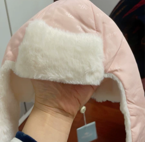 全新毛绒护耳帽 46cm 感兴趣的话点“我...