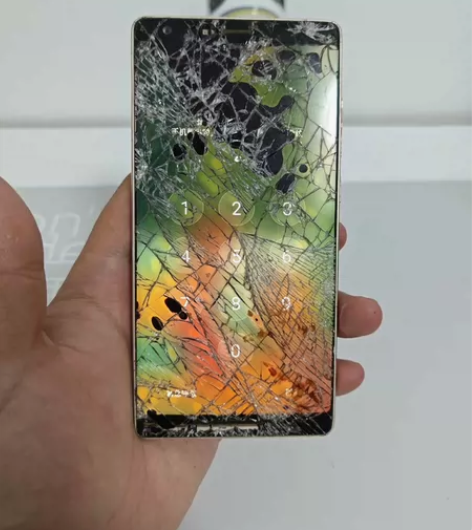 努比亚z17开机屏坏有锁配件机处理 内存大...