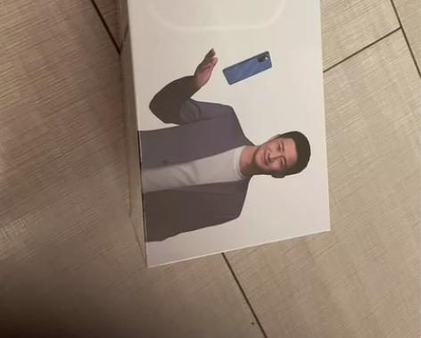 中兴手机全新1000元转 感兴趣的话点“我...