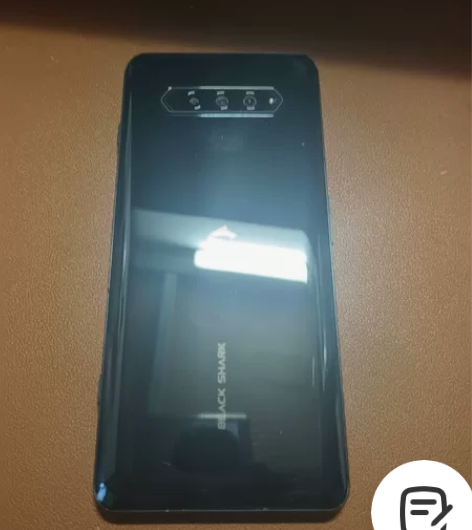 黑鲨4pro 12＋256 玩着玩着就一直...