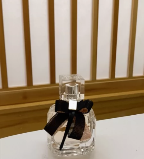 YSL圣罗兰反转巴黎光耀淡香水30ml，只...