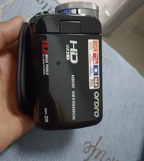 欧达摄像机HDV-Z15  功能正常 带8...