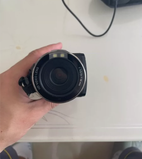 功能正常，几乎没用过，16G内存卡，新的备...