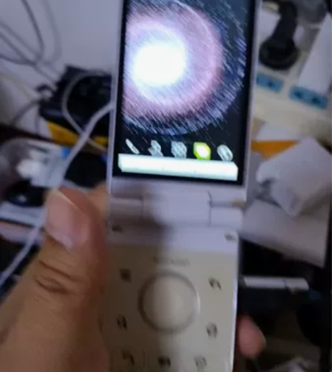 ?Sharp/夏普 SH7218U经典翻盖...