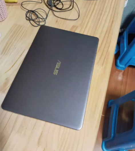 华硕x411ua闲置转让 i3-7100处...