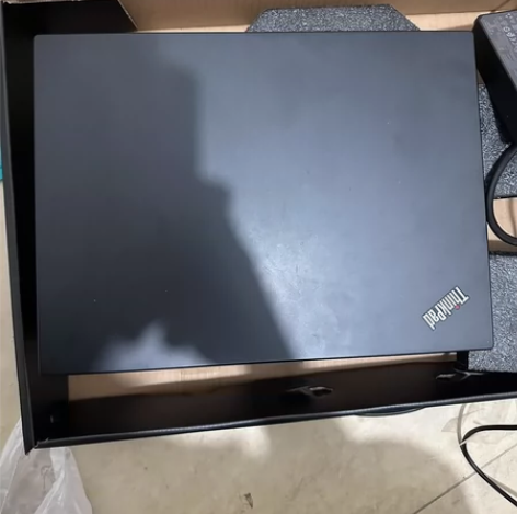 联想Thinkpad e490,外观成色没...