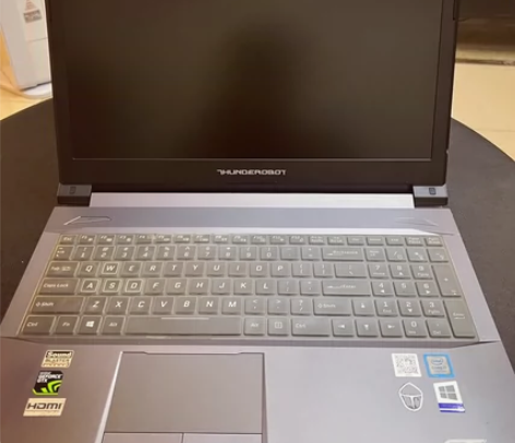 自用个人一手雷神st plus高端笔记本电...