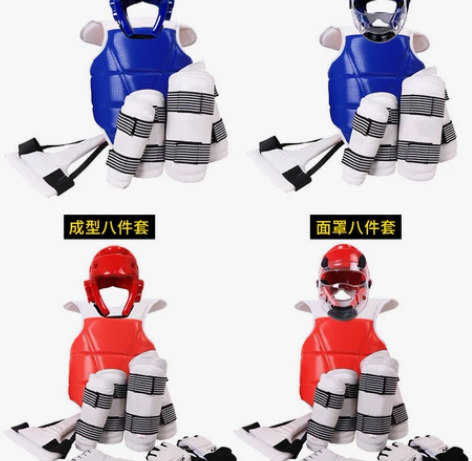 跆拳道护具男女护具,8件套,就是打开看了看...